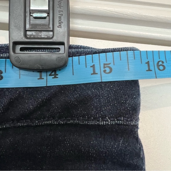 FRAME Le One Skinny Dark Wash Jeans Size 2 - Picture 7 of 7